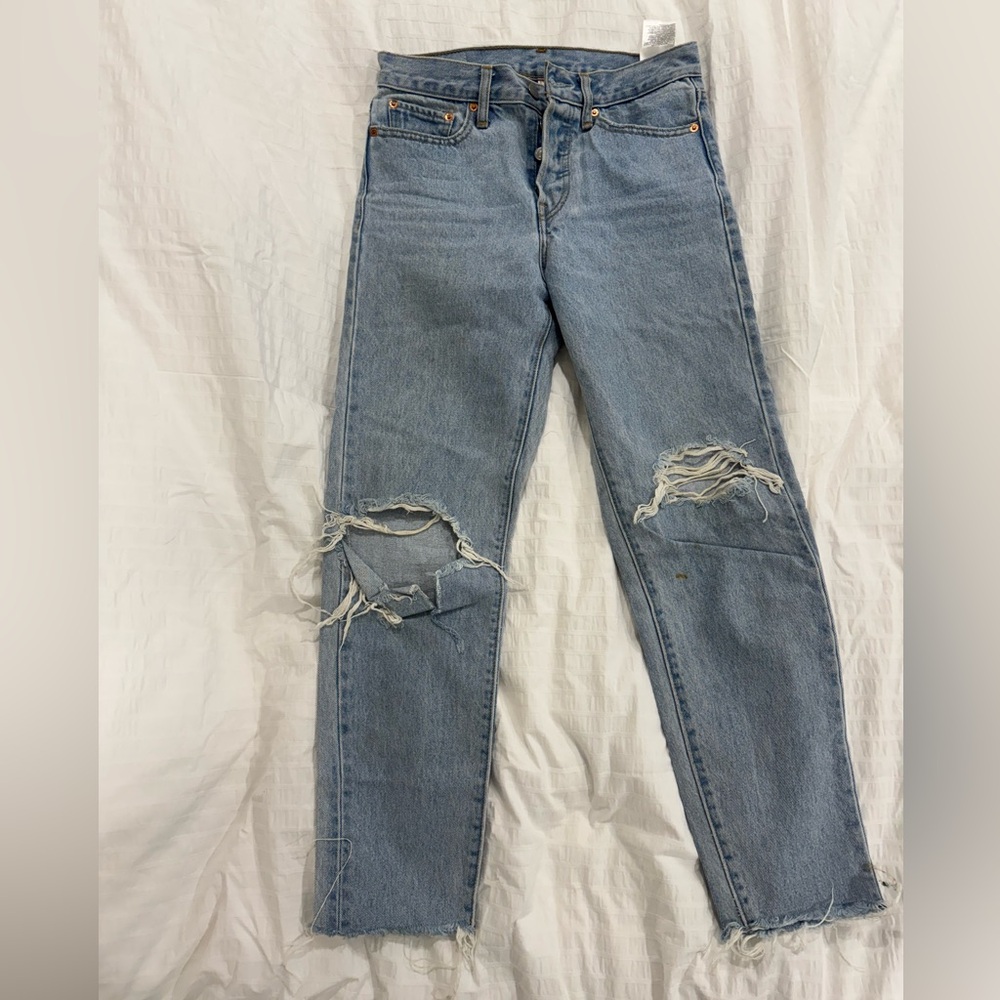Levi’s 501s Distressed sky Blue Jeans size 27